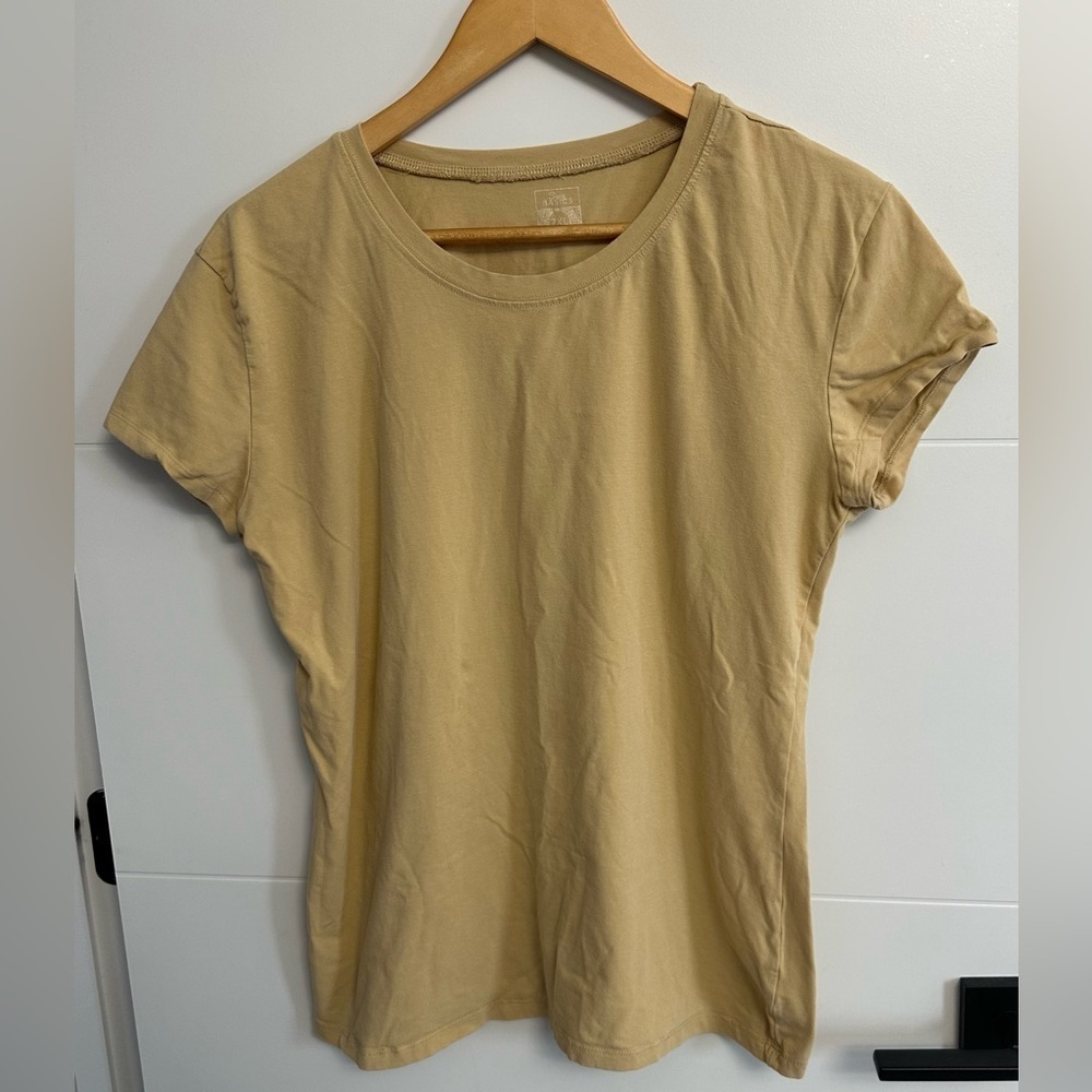 💝Mix’N’Match💝 Sexy Basics: Women’s Short Sleeve Shirt- Size 2X💝